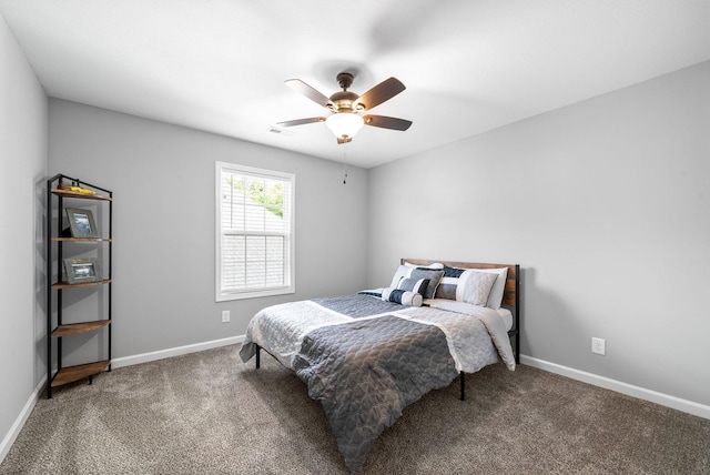324 Kildeer Dr, Clarksville, TN 37040 - bedroom featuring carpet flooring, baseboards, and a ceiling fan