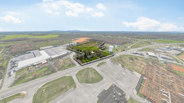1131 W Broad St, Smithville, TN 37166 - photo 3