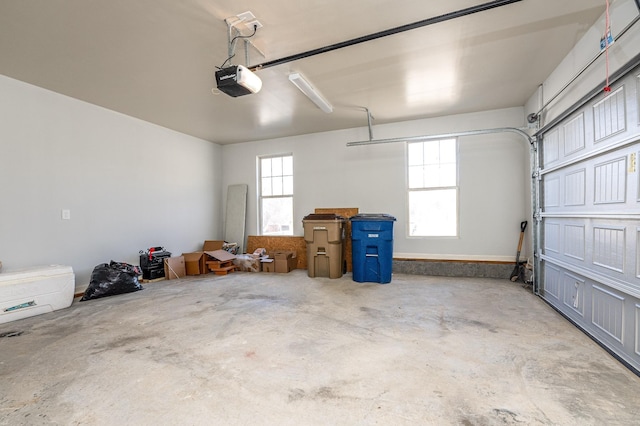 130 Allen Rd, Goodlettsville, TN 37072 - garage featuring a garage door opener