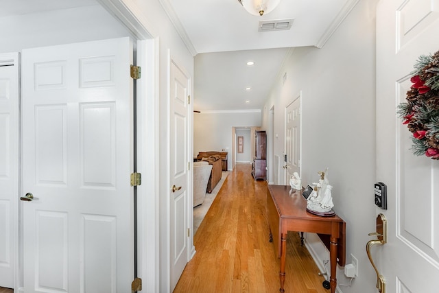646 Forest Glen Cir, Murfreesboro, TN 37128 - hall featuring light wood-style flooring, recessed lighting, and ornamental molding
