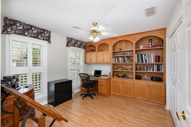 646 Forest Glen Cir, Murfreesboro, TN 37128 - office space featuring light wood finished floors and a ceiling fan
