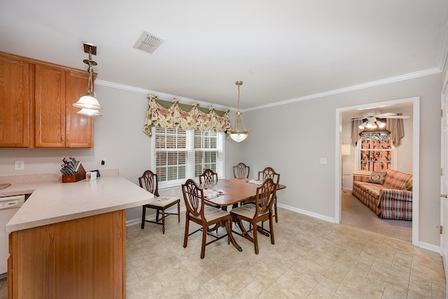 646 Forest Glen Cir, Murfreesboro, TN 37128 - dining room featuring crown molding and baseboards