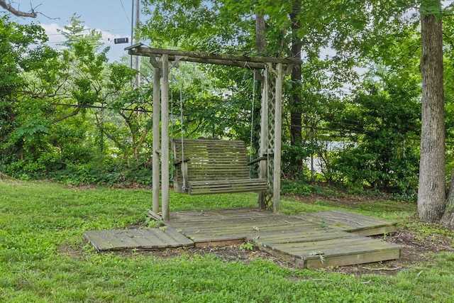 414 Ashe Ave, New Johnsonville, TN 37134 - view of grassy yard
