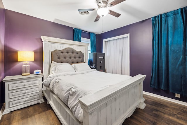 414 Ashe Ave, New Johnsonville, TN 37134 - bedroom with wood finished floors, baseboards, and ceiling fan