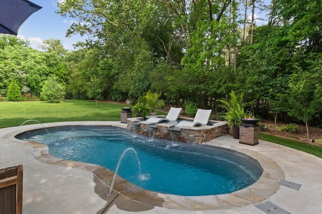 1076 Pretender Way, Columbia, TN 38401 - outdoor pool with a yard