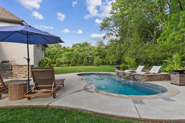 1076 Pretender Way, Columbia, TN 38401 - view of swimming pool with a lawn and a patio