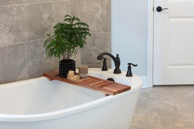 1076 Pretender Way, Columbia, TN 38401 - bathroom view of a soaking tub