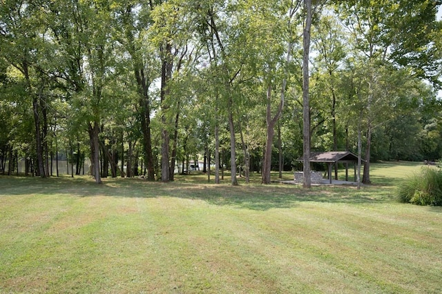 254 Davis Rd, Lebanon, TN 37087 - view of grassy yard featuring a gazebo