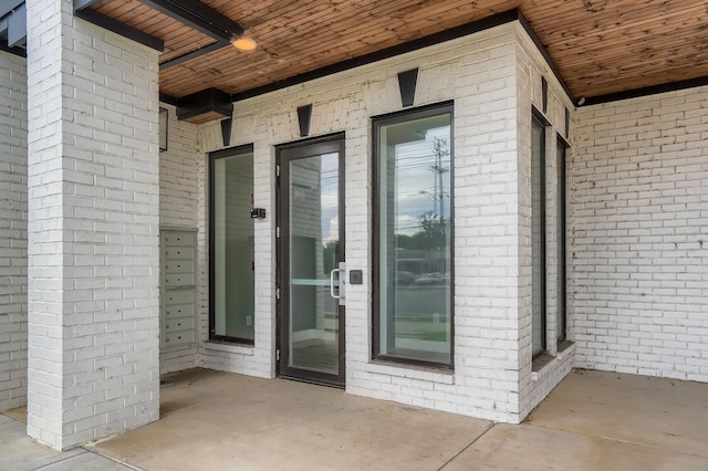 3303 Gallatin Pike Unit 202, Nashville, TN 37216 - property entrance with brick siding