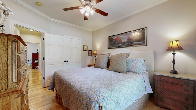 516 Letcher Ave, Lebanon, TN 37087 - bedroom with light wood-style floors, crown molding, ceiling fan, and a closet