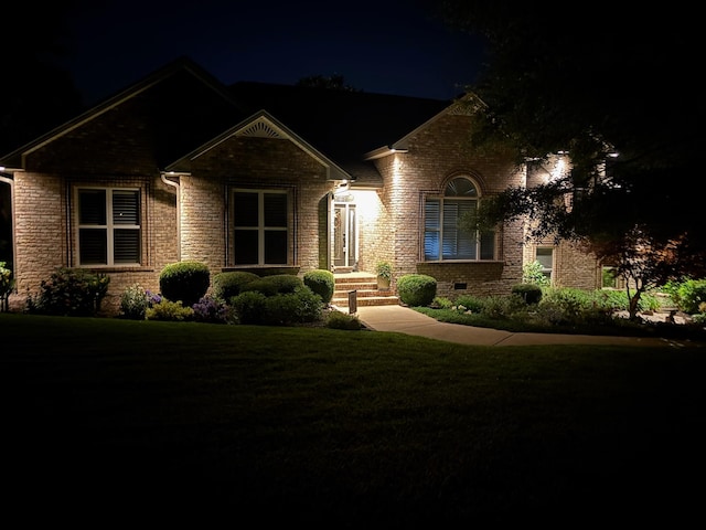 516 Letcher Ave, Lebanon, TN 37087 - view of front of house featuring brick siding and a yard