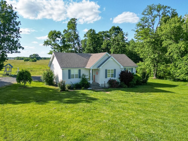 783 Galen Rd, Lafayette, TN 37083 - single story home featuring a front yard