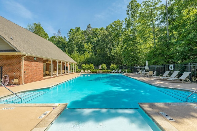 12923 Emerald Bay Dr, Soddy Daisy, TN 37379