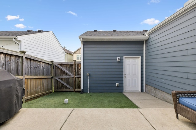 212 Walden Village Ln, Nashville, TN 37210 - view of patio featuring a gate