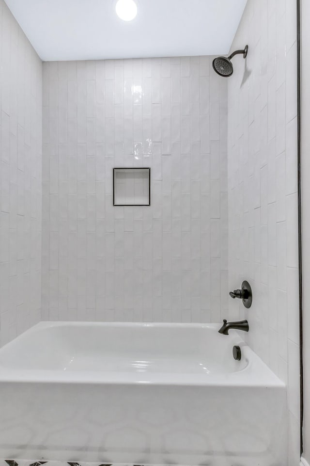 2302 Surrey Dr, Murfreesboro, TN 37129 - full bathroom with  shower combination