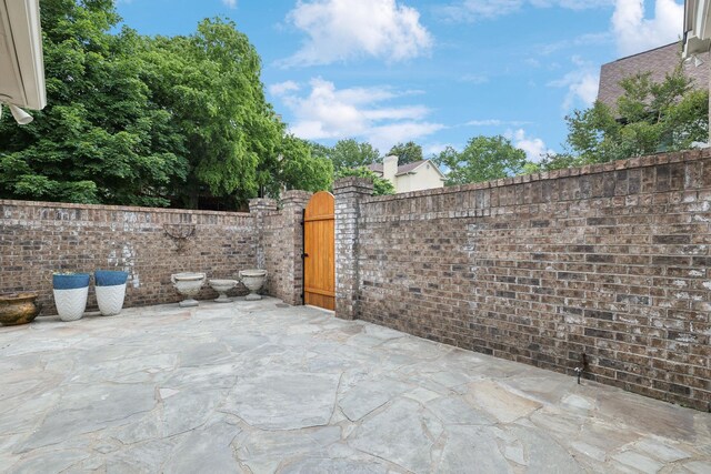 327 Whitworth Way, Nashville, TN 37205 - view of patio featuring a gate