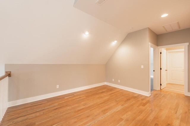 1600 Anderson Ave, Chattanooga, TN 37404 - bonus room featuring light wood-style flooring, baseboards, vaulted ceiling, and recessed lighting