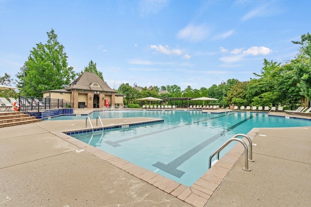 3368 Vinemont Dr, Thompsons Station, TN 37179 - community pool with a patio