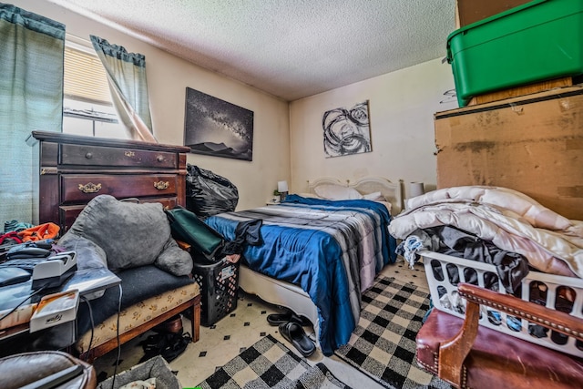 3846 Saunders Ave, Nashville, TN 37216 - bedroom with a textured ceiling