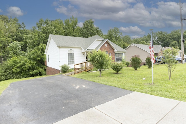 1036 Woodbrier Ln, Greenbrier, TN 37073 - single story home with a front yard
