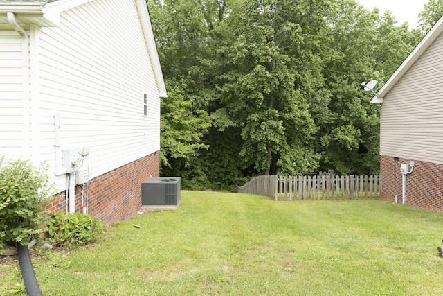 1036 Woodbrier Ln, Greenbrier, TN 37073 - view of yard with central AC