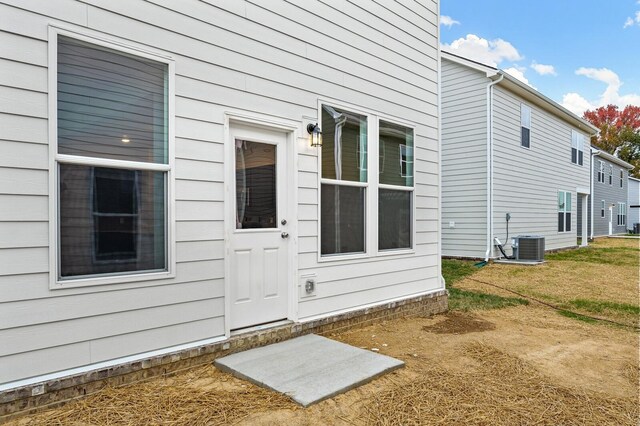 2278 Sutton Dr, White House, TN 37188 - entrance to property featuring central AC unit