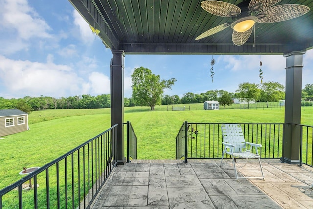 1006 Twilight Dr, Castalian Springs, TN 37031 - view of patio / terrace featuring a ceiling fan and a view of countryside