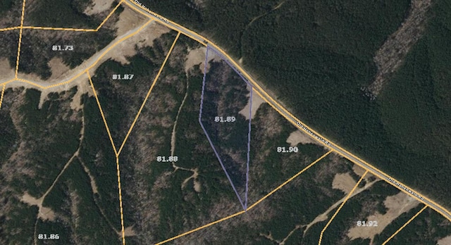 8072 Old Hohenwald Rd, Linden, TN 37096
