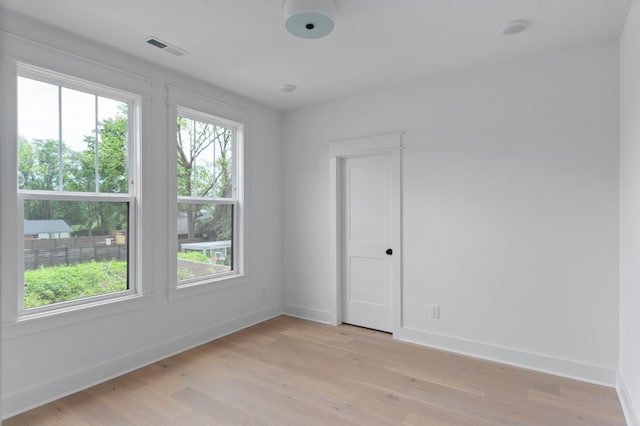 1330 Mcalpine Ave, Nashville, TN 37216 - unfurnished room with light wood finished floors and baseboards