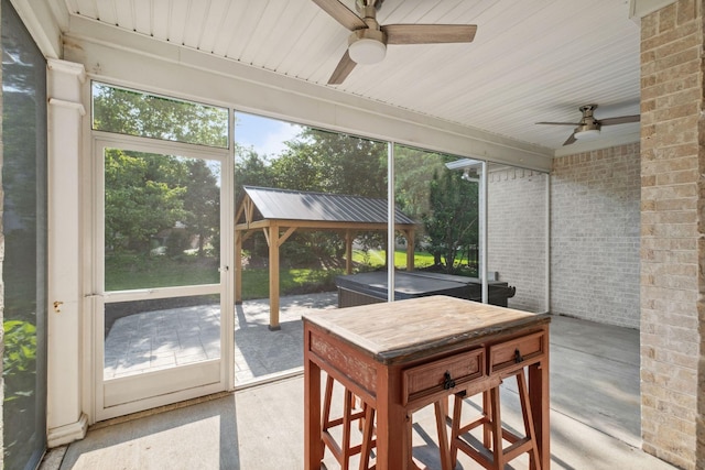 3334 Granite Springs Way, Murfreesboro, TN 37130 - sunroom featuring a ceiling fan and a hot tub