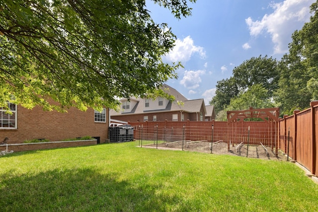 4702 Garcia Blvd, Murfreesboro, TN 37128 - view of yard featuring a vegetable garden