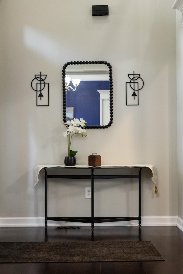 4702 Garcia Blvd, Murfreesboro, TN 37128 - detailed view of baseboards