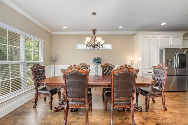 813 Stone Mill Cir, Murfreesboro, TN 37130 - dining area with a chandelier, crown molding, recessed lighting, a wainscoted wall, and light wood finished floors