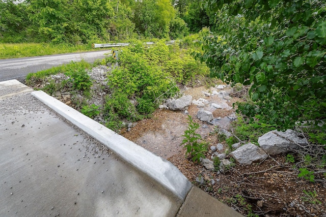 3975 Dry Creek Rd, Dowelltown, TN 37059 - exterior view