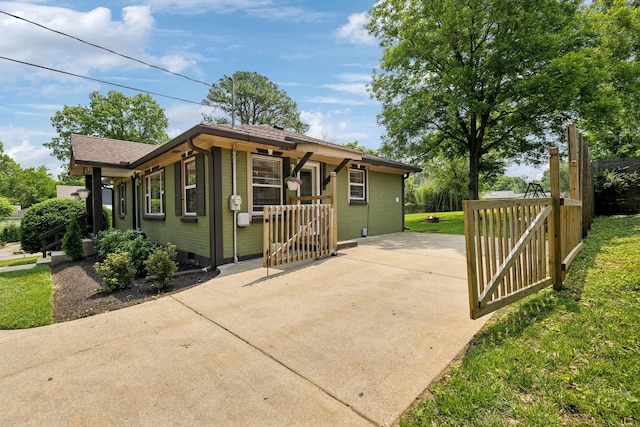 510 Bismark Dr, Nashville, TN 37210 - view of front of property with brick siding