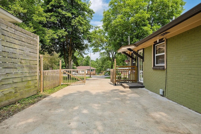 510 Bismark Dr, Nashville, TN 37210 - view of patio