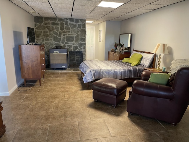 464 Loop Dr, Winchester, TN 37398 - bedroom with baseboards and a drop ceiling