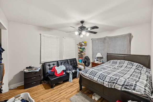 333 Cubbins Hollow Rd, Dowelltown, TN 37059 - bedroom with light wood-style flooring and a ceiling fan