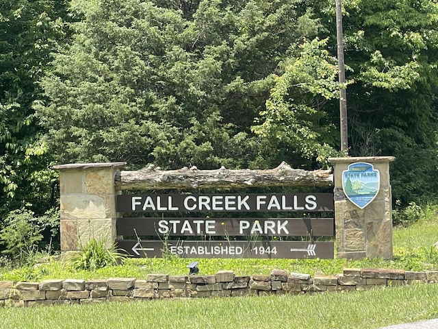 454 Slater Loop, Pikeville, TN 37367 - exterior view of a heavily wooded area