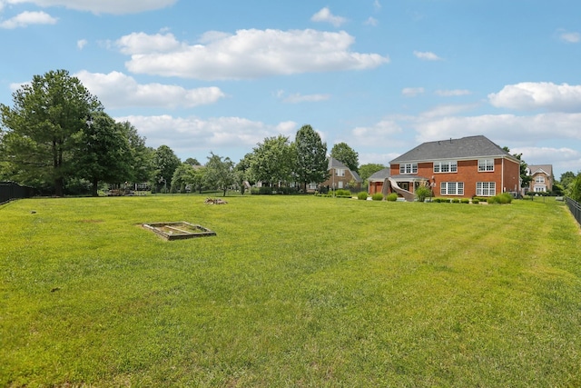 102 Oglethorpe Ave, Gallatin, TN 37066 - view of grassy yard