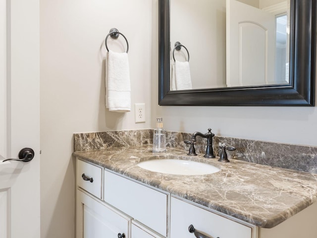 5007 Buds Farm Ln, Franklin, TN 37064 - bathroom featuring vanity