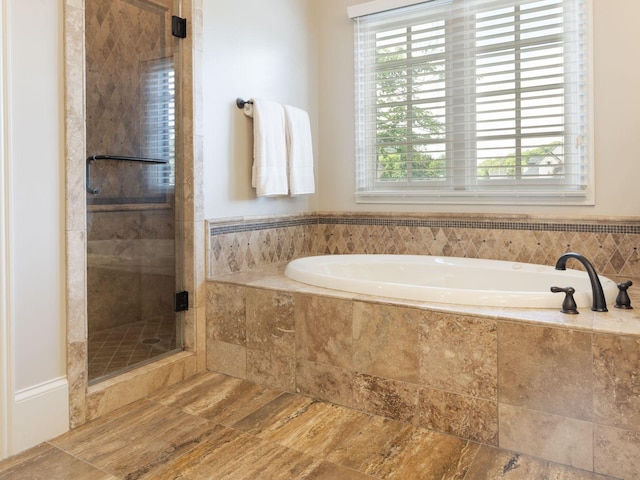 5007 Buds Farm Ln, Franklin, TN 37064 - full bath featuring a stall shower and a bath