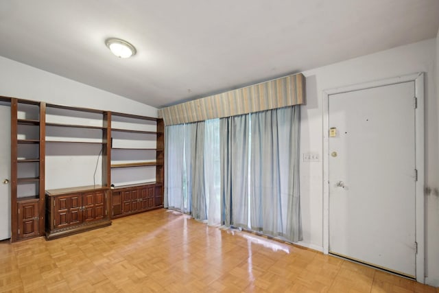 929 Deervale Dr, Nashville, TN 37217 - empty room featuring lofted ceiling
