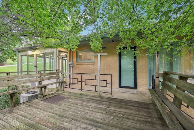 929 Deervale Dr, Nashville, TN 37217 - wooden terrace with cooling unit