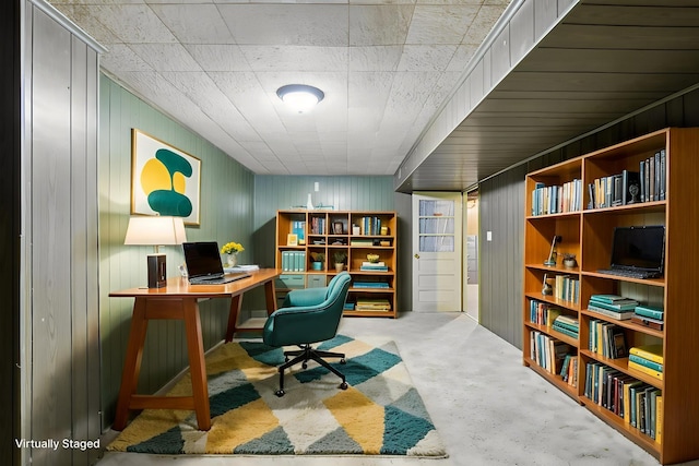 929 Deervale Dr, Nashville, TN 37217 - office with wood walls