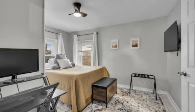 506 Garden St, Mount Pleasant, TN 38474 - bedroom with baseboards
