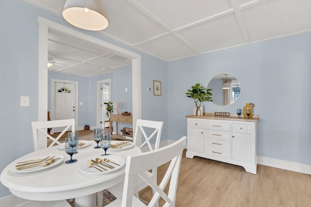 210 Kerr Ave, Murfreesboro, TN 37130 - dining space with light wood-style flooring, baseboards, and a ceiling fan