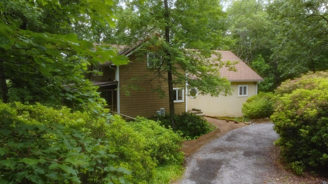 943 Old Ccc Rd, Sewanee, TN 37375 - view of home's exterior with stucco siding
