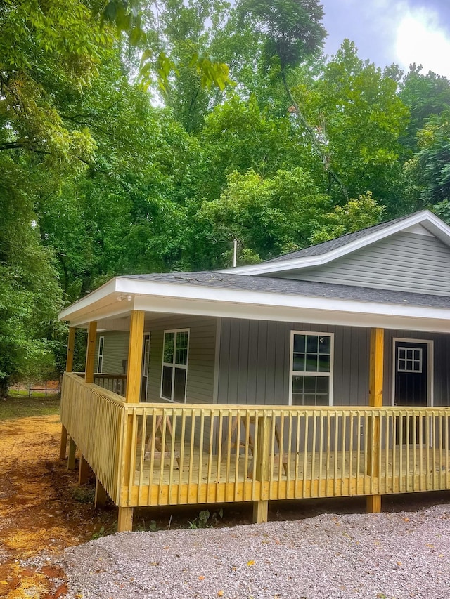 507 Locust St, Mcminnville, TN 37110 - view of front facade with a porch