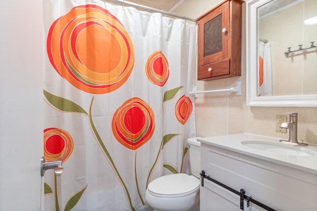 4053 Deer Creek Rd, Linden, TN 37096 - bathroom featuring vanity, toilet, and a shower with curtain